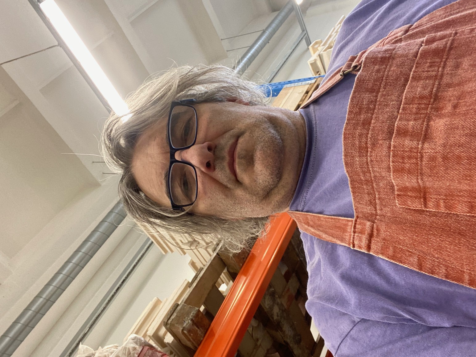 Sturm Keraamika OÜ Urmo Lehtveer Valge glasuuriga ahjupotid, Värvilise glasuuriga kahhelid, Ahjupotid restaureerimiseks, Eridisainiga keraamika, Täitekivid ja glasuuritud tellised, Ahjude projekteerimine